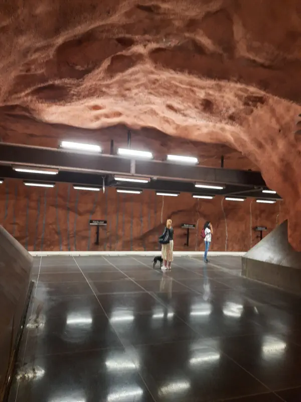 holistic-cave-station