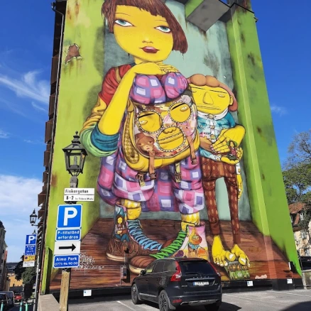 mural-by-osgemeos-in-stokholm-at-fiskargatan-9