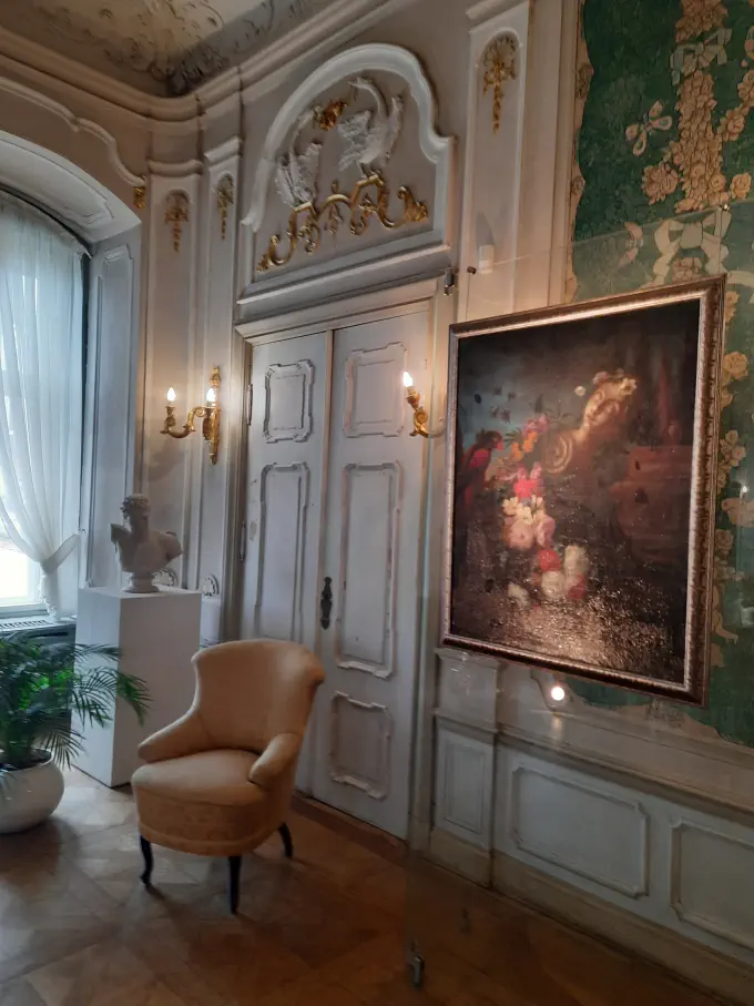 apartments-of-the-castle