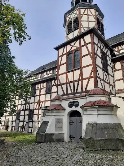 kosciol-pokoju-w-jaworze-dzwonnica