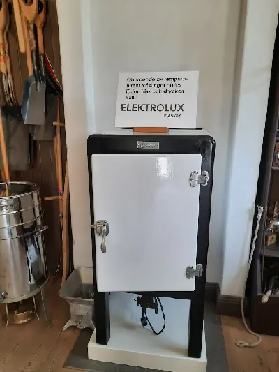 lodowka-elektrolux-w-skansenie