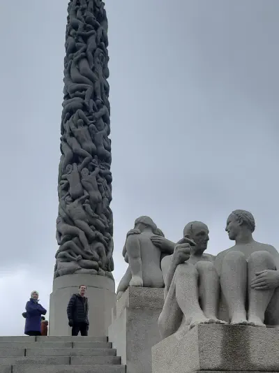 monument-w-parku-frogner