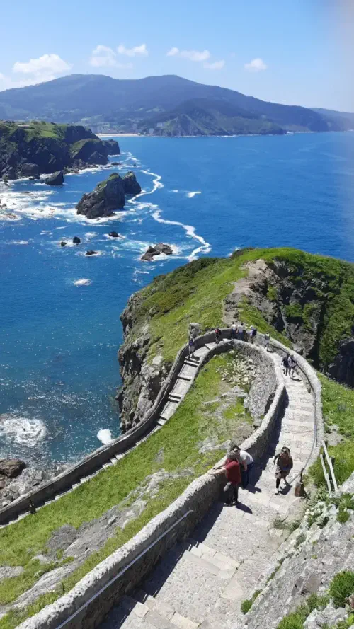 podejscie-na-gaztelugatxe